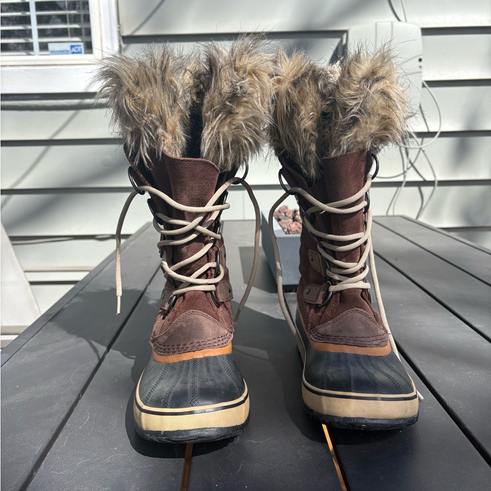 SOREL Brown and Tan Fur-Lined Winter Boots